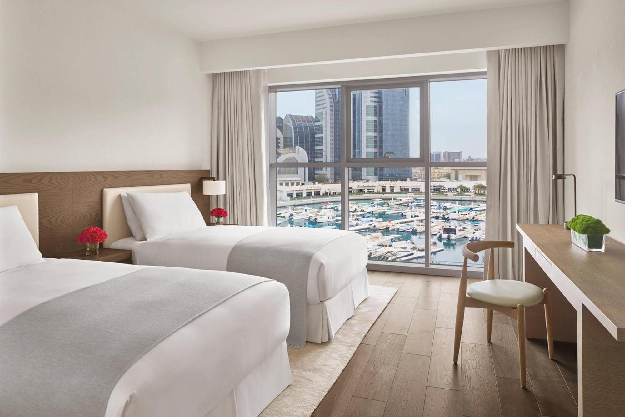 Apartamento de 3 dormitorios con vistas al puerto deportivo
