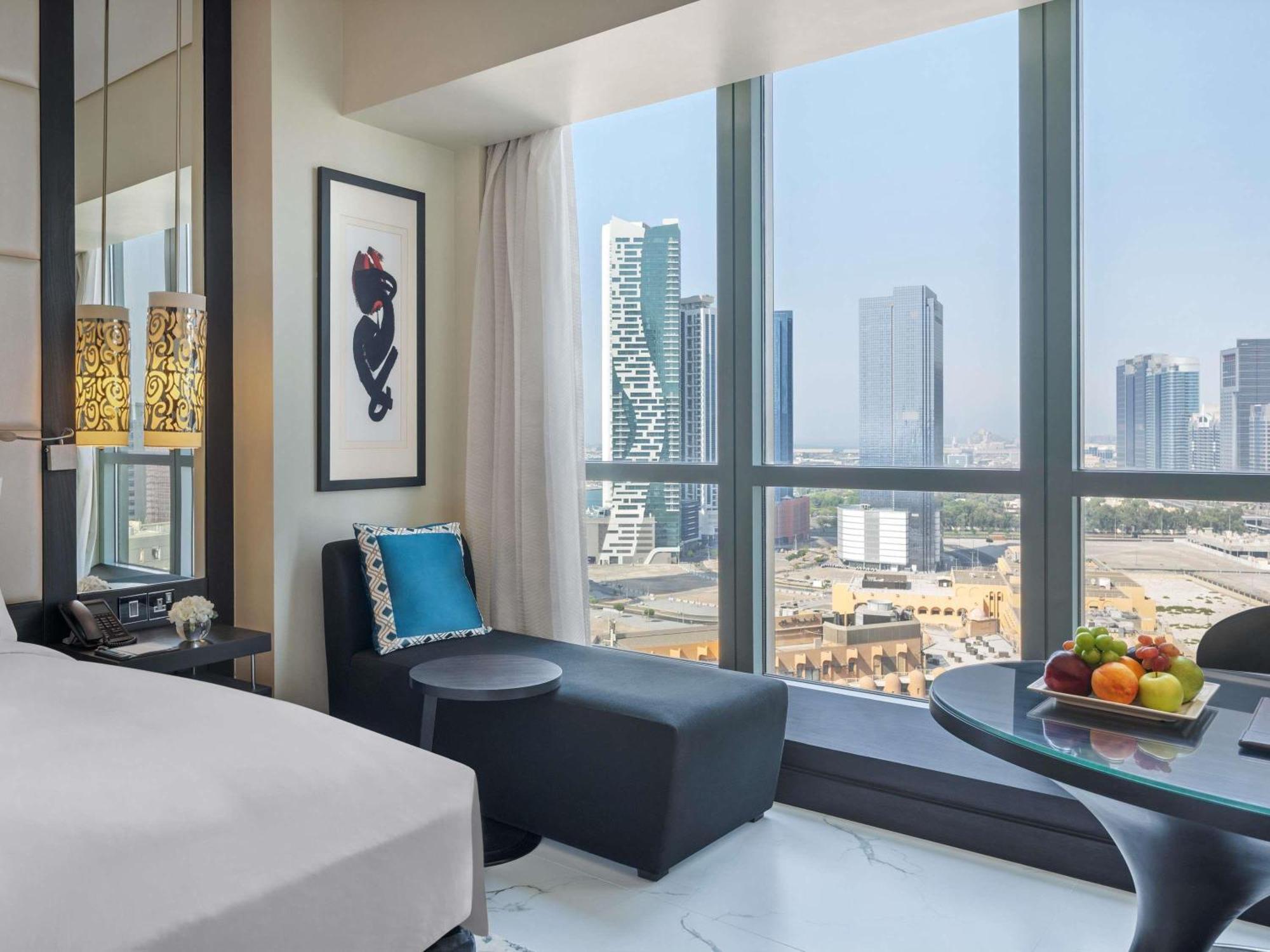 Luxury Club Kamer met 2 Aparte Bedden, Toegang tot de Club en Uitzicht op Zee of de Stad