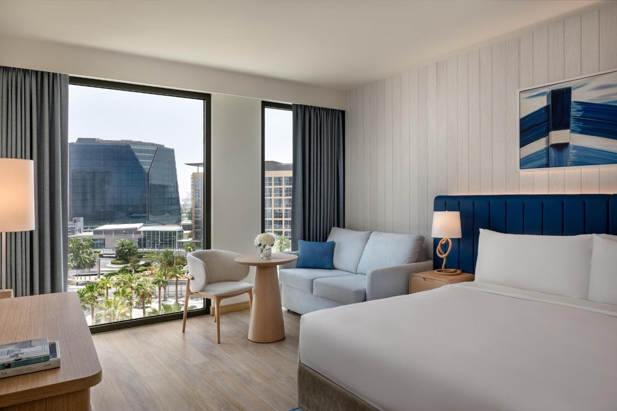 Deluxe Room Theme Park Access